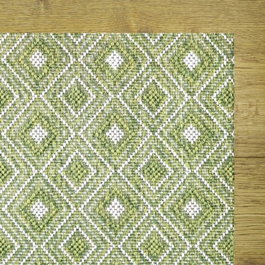 Custom Peak Sap Green, 100% Polypropylene Area Rug